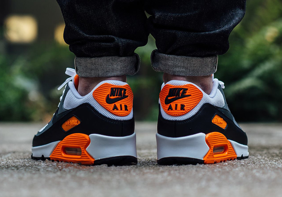 nike air max 90 essential white orange